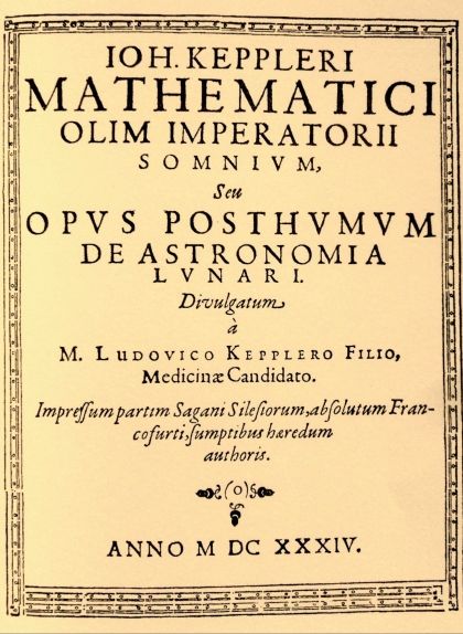Portada de l'obra de Johannes Kepler, 'El somni o astronomia lunar a la cort imperial de Rodolf II' Portada de l'obra de Johannes Kepler, 'El somni o astronomia lunar a la cort imperial de Rodolf II'