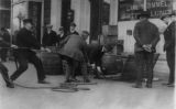 Agents policials dedicats a l'aplicació de la llei seca a Washington D.C. el 25 d'abril de 1923 Agents policials dedicats a l'aplicació de la llei seca a Washington D.C. el 25 d'abril de 1923