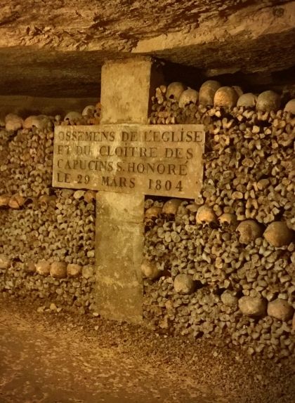 Restes del convent dels caputxins a les catacumbes de París