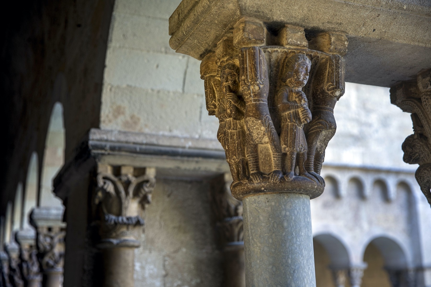 Capitell musical del claustre de Sant Cugat