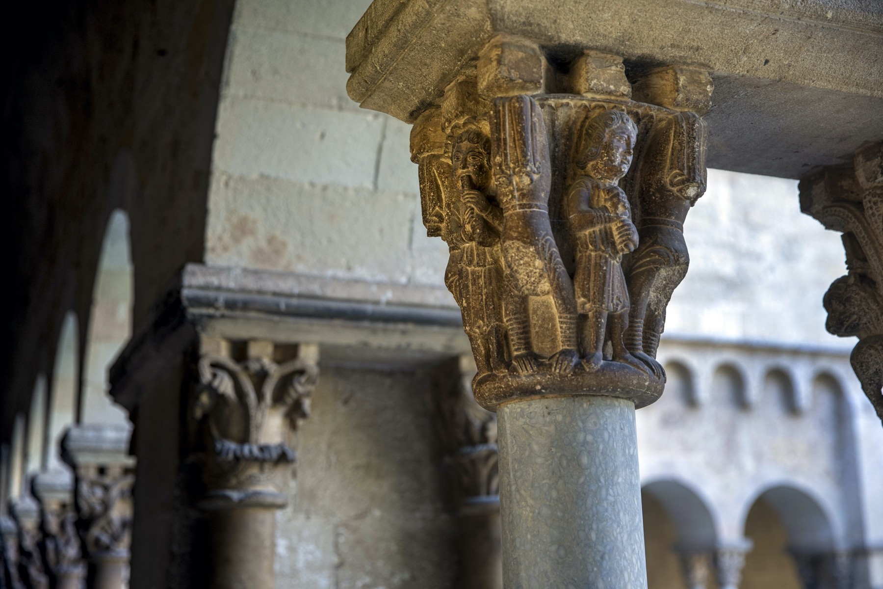 Capitell musical del claustre de Sant Cugat