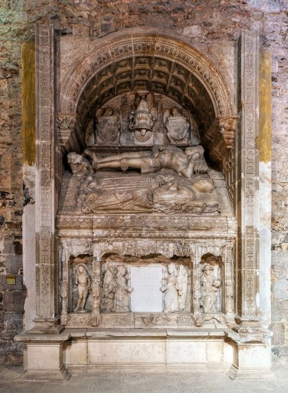 Sepulcre de Ferran I Joan Ramon Folc de Cardona i de la la seva primera muller, Francisca Sepulcre de Ferran I Joan Ramon Folc de Cardona i de la la seva primera muller, Francisca