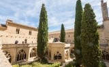 El claustre del Reial Monestir de Poblet, amb el templet del lavabo al centre El claustre del Reial Monestir de Poblet, amb el templet del lavabo al centre