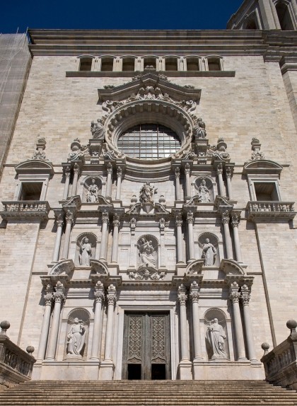 La façana de la catedral de Girona La façana de la catedral de Girona
