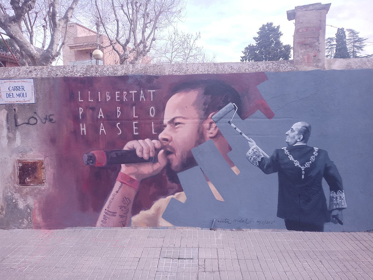 Mural a Cardedeu en contra de l'empresonament de Pablo Hasél